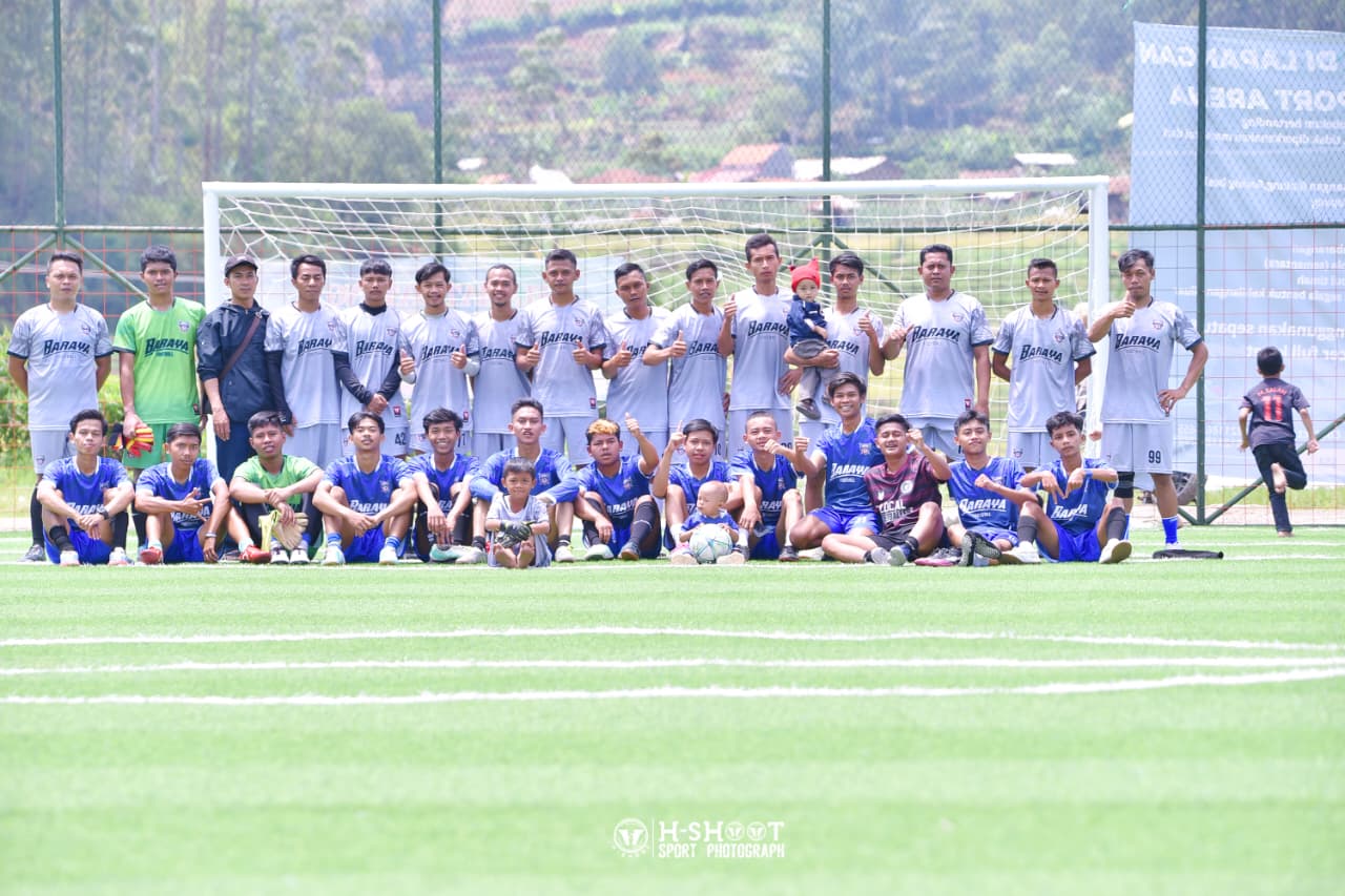 Momen di lapangan